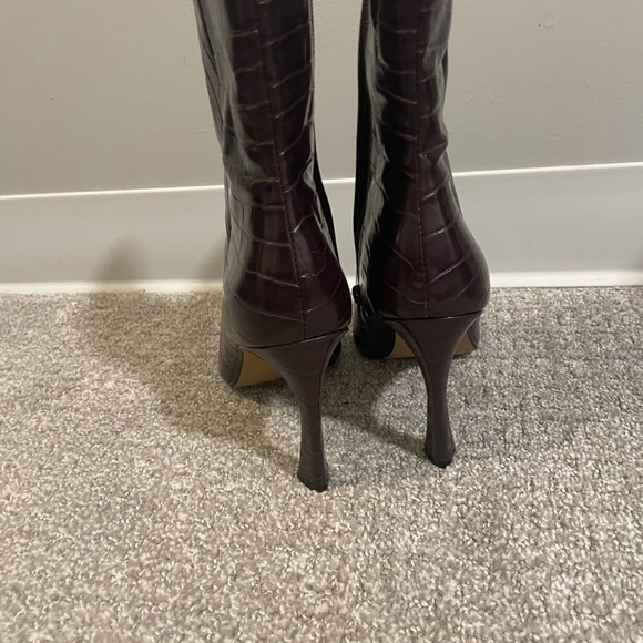 Express Dark Brown Croc-Embossed Heeled Boots - Picture 4 of 5